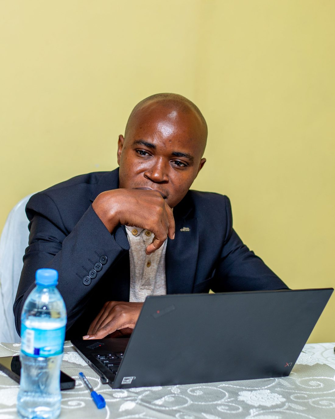 An Ecovalley Advisers consultant working through sector data